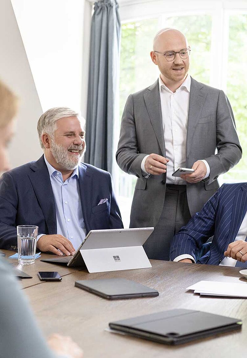 Dr. Hans-Joachim Berner im Arbeitsgesspräch mit Marc Kampfenkel